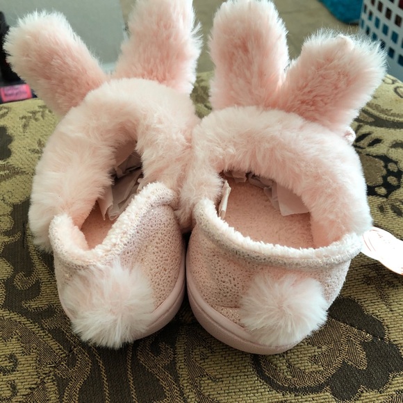 Girls Light Pink Bunny Slippers - Picture 4 of 8